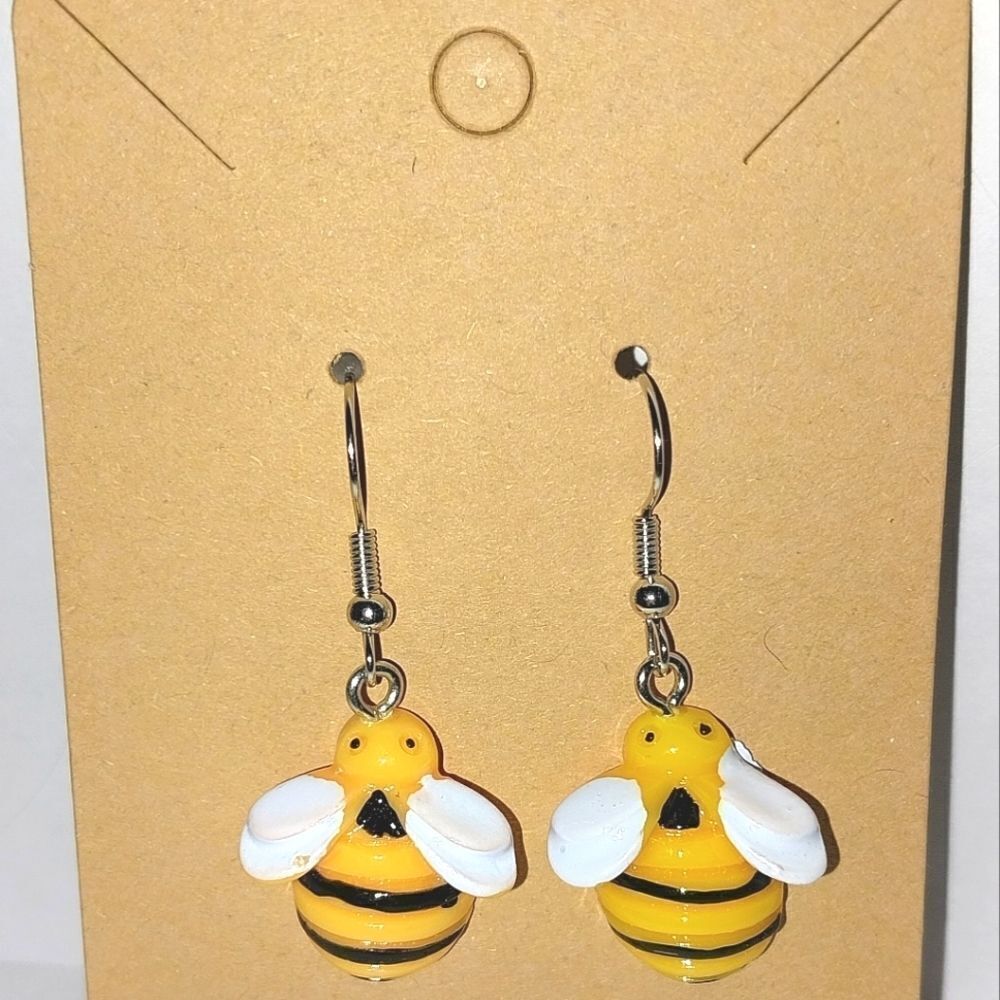 Hand crafted bumble bee dingle earrings For Adults and Kids - Picture 3 of 5